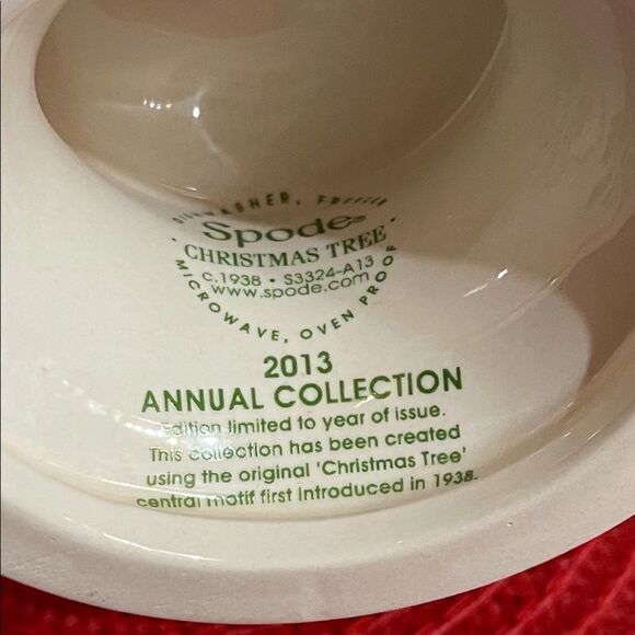Spode Christmas Tree Annual Footed Candy Dish 2013 NWT - Picture 10 of 13